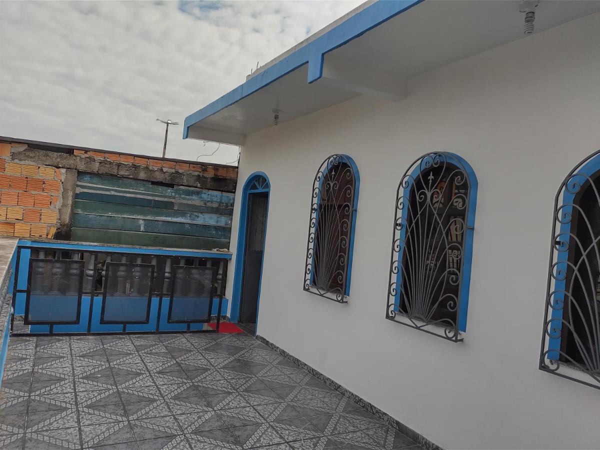 Casa grande em área central, bem iluminada e vent. Manaus Exterior foto